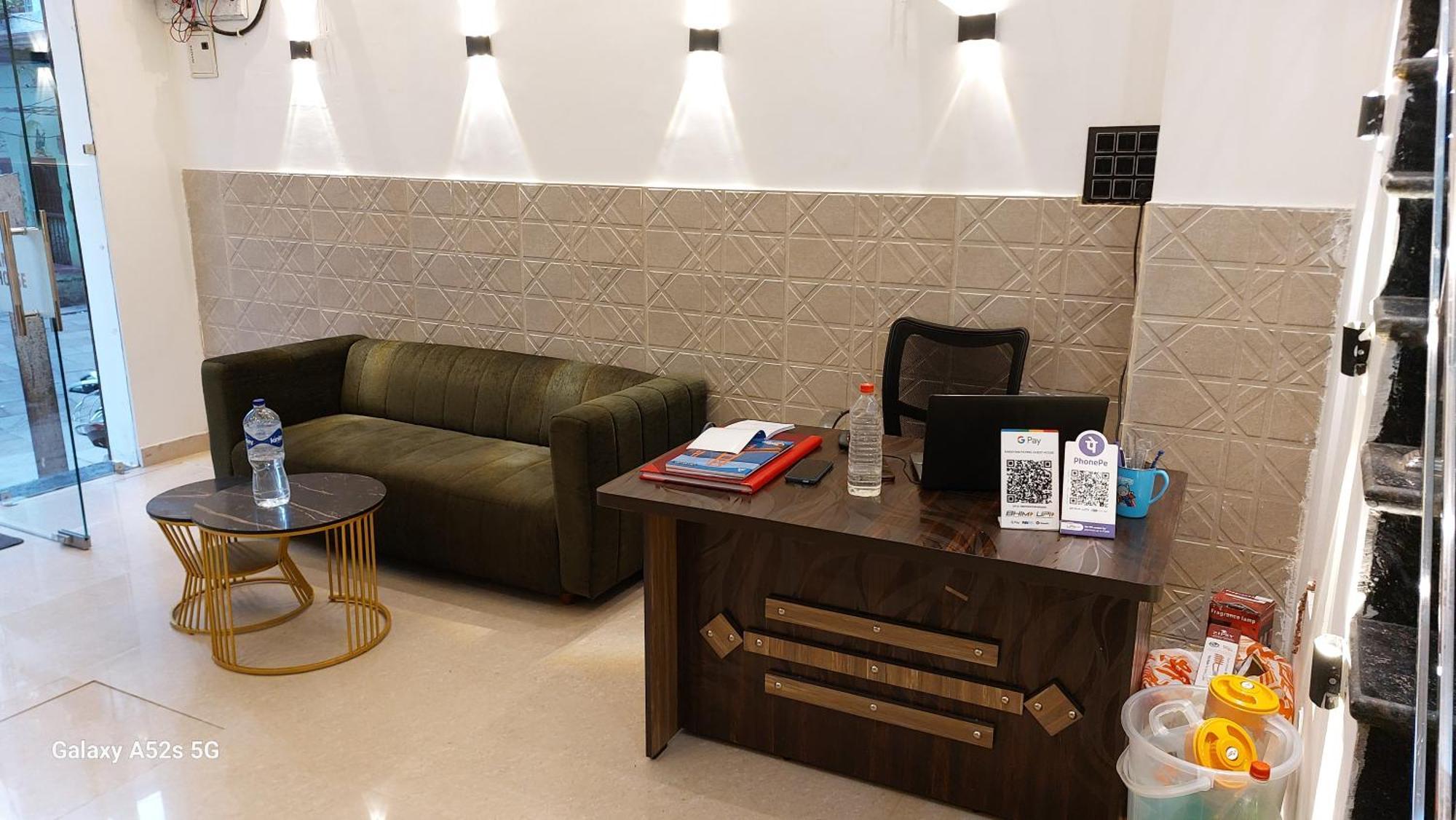 Narayani Paying Guest House Варанаси Екстериор снимка