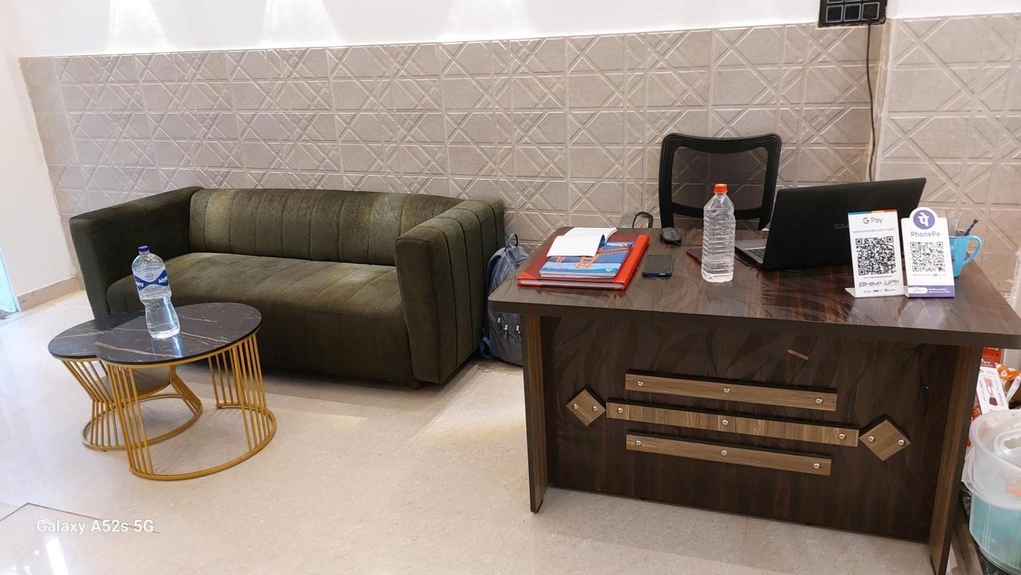 Narayani Paying Guest House Варанаси Екстериор снимка